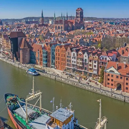 Apartment Starogdanski 20 *