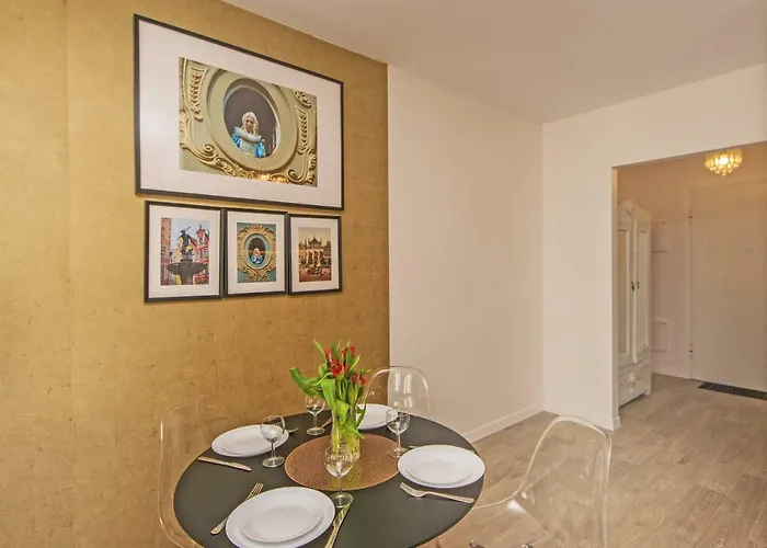 Starogdanski 20 Διαμέρισμα